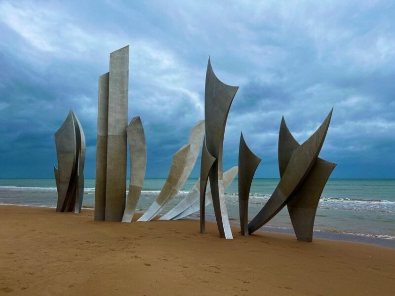 Normandy: Omaha Highlight Half Day Tour - Strategic Significance of Pointe Du Hoc