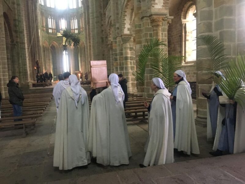 Normandy: Private Guided Tour With a Local Expert - Comfortable Transportation to Attractions