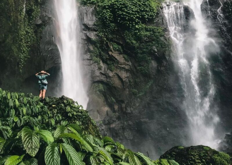 North Bali: Sekumpul Waterfall and Ulun Danu Temple Tour - Ulun Danu Temple