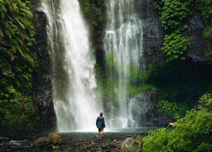 North Bali: Sekumpul Waterfall and Ulun Danu Temple Tour - Inclusions