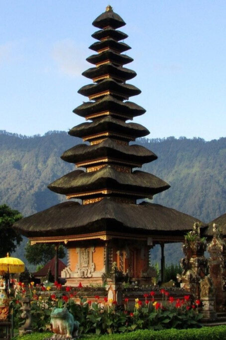 North Bali: Ulun Danu Beratan, Handara Gate, Leke Leke - Transportation and Logistics