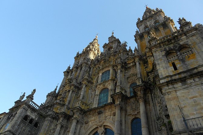 North of Spain & Portugal: 8-Day Guided Tour From Barcelona - Included Features