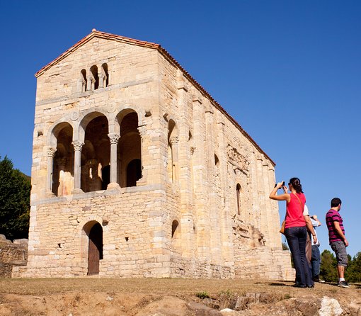 North of Spain & Portugal: 8-Day Guided Tour From Barcelona - Customer Ratings