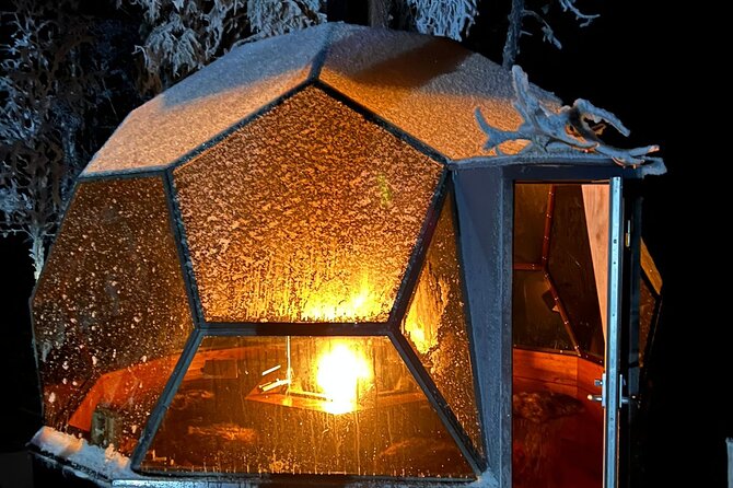 Northern Lights Dinner in a Glass Igloo - Inclusions