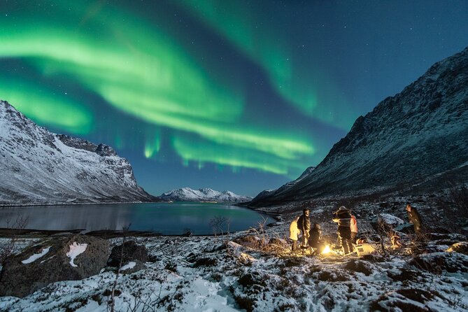 Northern Lights Hunt With the Green Adventure - Photos Included - Minimum Age and Group Size