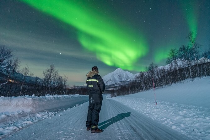 Northern Lights Hunt With the Green Adventure - Photos Included - Personal Use of Photos