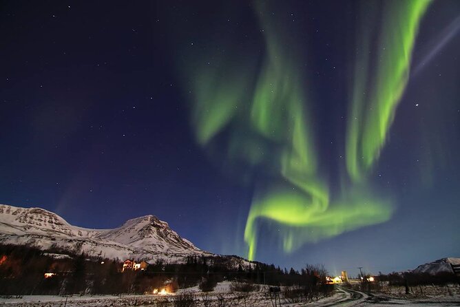 Northern Lights Photography Tour From Reykjavik - Meeting and Pickup
