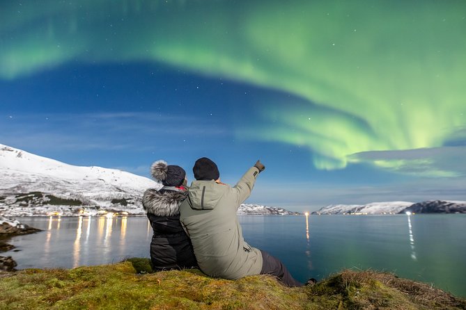 Northern Lights Private Tour With Your Special Ones - Greenlander - Booking Confirmation and Policies