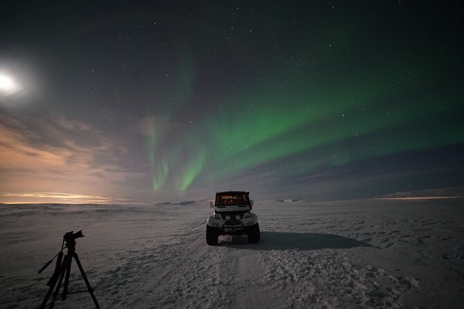 Northern Lights Tour - Free Pro Photos - Unlimited Retries - Tour Pricing and Lowest Price Guarantee