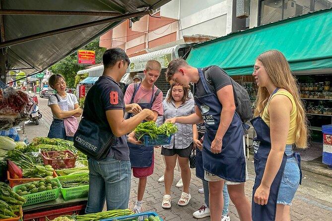Northern Thai Cuisine Cooking Class in Chiangmai and Market Place - Classroom Experience and Expectations