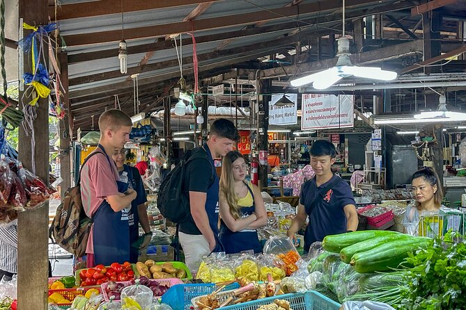 Northern Thai Cuisine Cooking Class in Chiangmai and Market Place - Accessibility and Additional Information