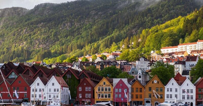 Norwegian Coastal Cities: Smartphone Audio Guide App - Booking and Access
