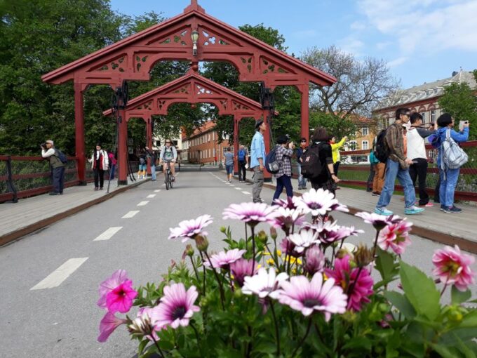 Norwegian Coastal Cities: Smartphone Audio Guide App - Smartphone Requirements