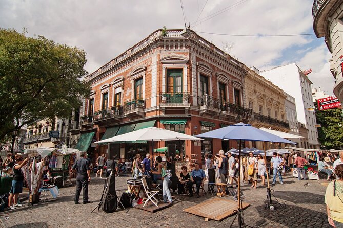 Notable Bare Walks Buenos Aires - Key Points