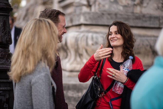 Notre Dame and Sainte Chapelle Private Tour - Skip the Line & Local Expert Guide - Tour Meeting Point
