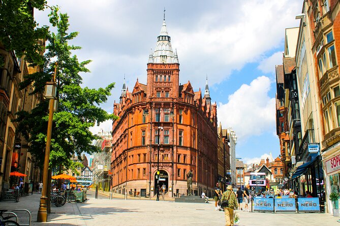 Nottingham and Robin Hood Private Guided Walking Tour - Meeting and End Points