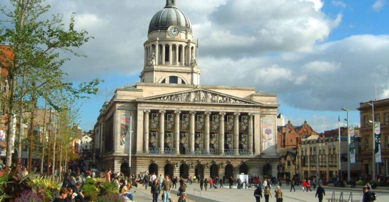 Nottingham: Quirky Self-Guided Smartphone Heritage Walks - Robin Hoods Legendary Footprints