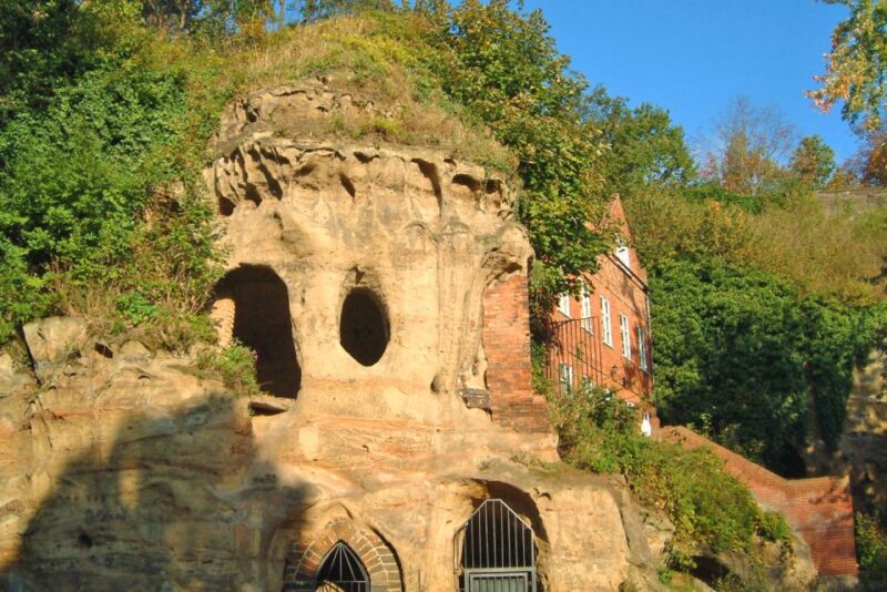 Nottingham: Quirky Self-Guided Smartphone Heritage Walks - Navigating the Self-Guided Walks