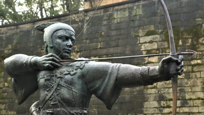Nottingham: Self-Guided Walk & Interactive Treasure Hunt - Exploring Nottingham
