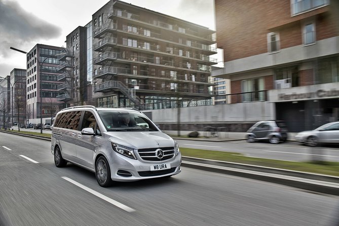 Nottinghamshire to London Heathrow Airport (LHR) Luxury Transfers - Benefits of Booking Private Transfer