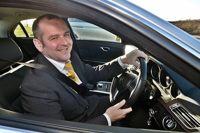 Nottinghamshire to London Heathrow Airport (LHR) Luxury Transfers - Inclusive Service Offerings