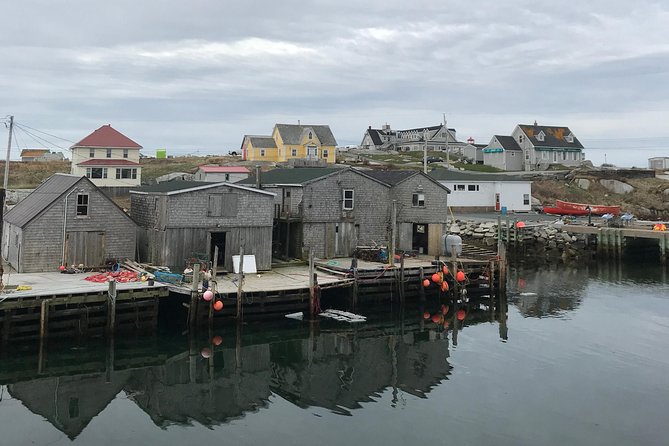 Nova Scotia Day Tour - Visit Peggys Cove, Lunenburg, and the Annapolis Valley. - Exploring the Coastal Scenery
