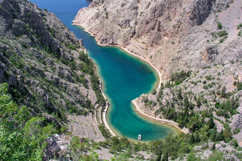 Novalja: Zavratnica and Rab Boat Tour - Lunch and Amenities