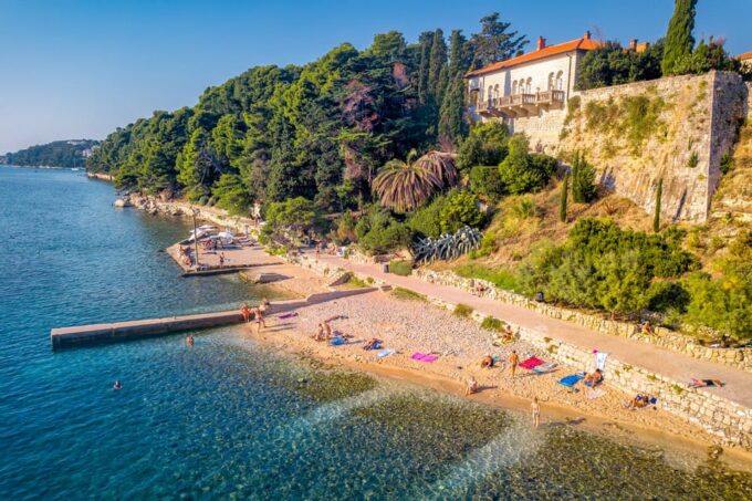 Novalja: Zavratnica and Rab Boat Tour - Boat Cruise Experience