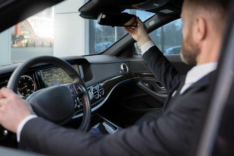 Novo Sancti Petri: Seville Airport Transfers - Key Points