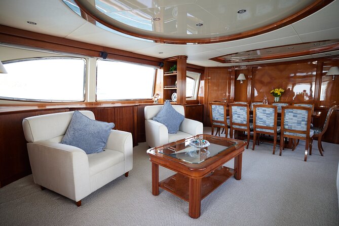 Number Juan 100ft Yacht Azimut Rental - Inclusions