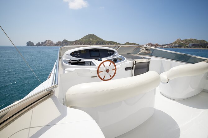 Number Juan 100ft Yacht Azimut Rental - Meeting and Pickup