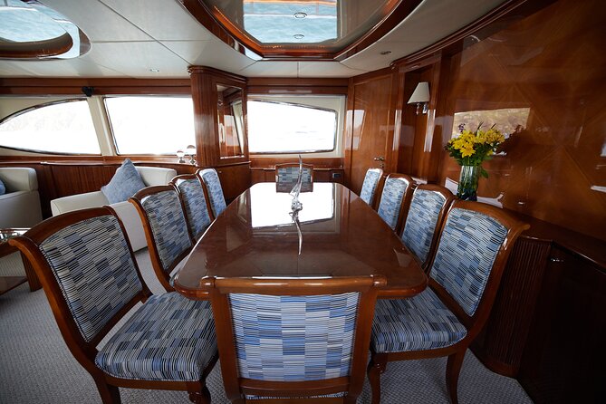 Number Juan 100ft Yacht Azimut Rental - Cabo San Lucas Location