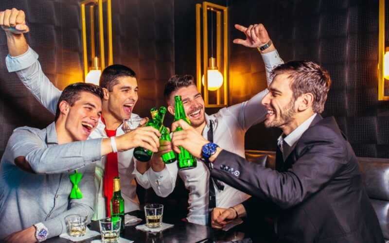 Nuremberg: Bar and Club Tour With Free Shots and Free Entry - Inclusions and Highlights