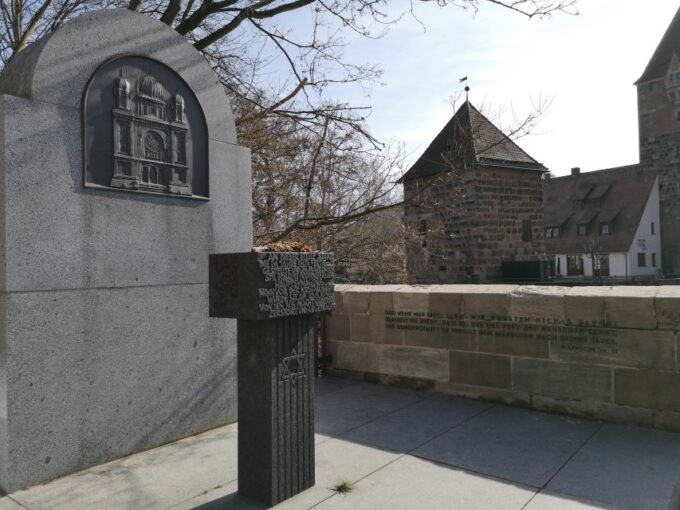 Nuremberg: Historic Third Reich Tour in Spanish - Nazi Party Congresses and Flossenburg