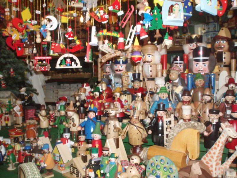 Nuremberg: Old Town and Christmas Market 1.5-Hour Tour - Highlights of the Tour