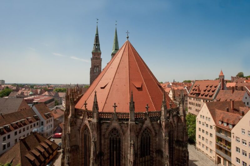 Nuremberg: Private Guided Tour of the Old Town in German - Highlights of the Tour