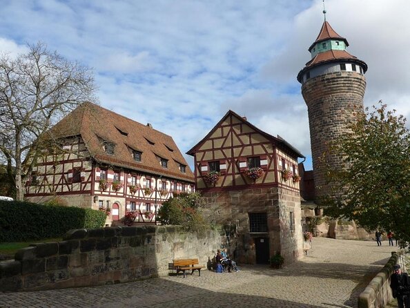 Nuremberg Scavenger Hunt and Highlights Self-Guided Tour - Quick Points