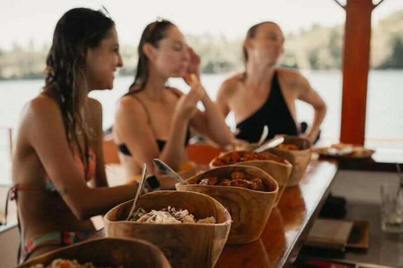 Nusa Lembongan: 4-in-1 Half-Day Catamaran Snorkeling Cruise - FAQ
