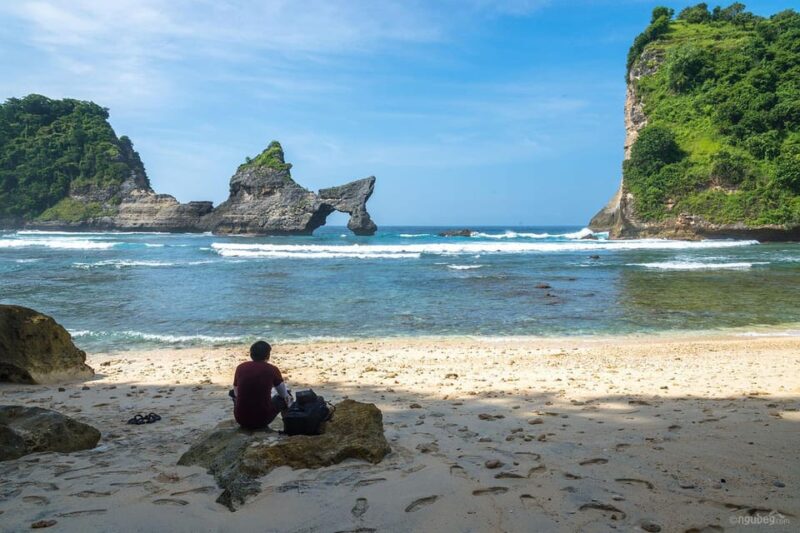 Nusa Penida Day Tour East or West Trip With Snorkeling - Itinerary Highlights