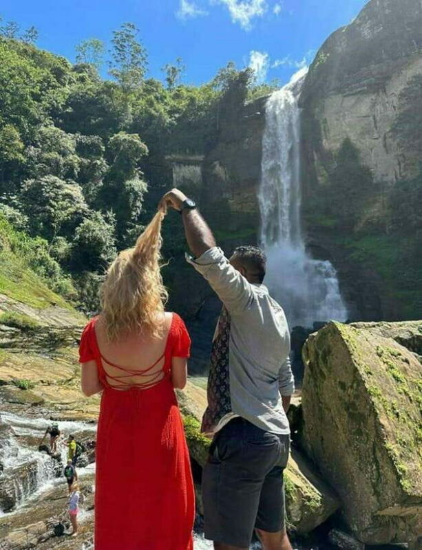 Nuwara Eliya Tour with Ramboda Waterfall, Ambuluwawa Tower - An Introduction to Sri Lanka’s Little England