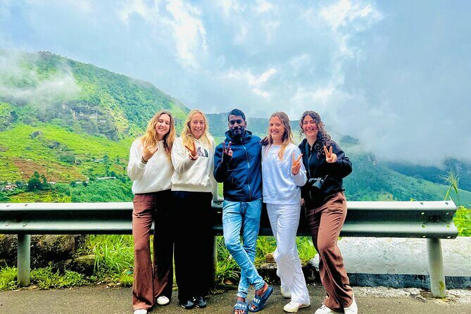 Nuwaraeliya Tea Factory and WaterFall Tours With DMJ Tours - Starting Point and Logistics