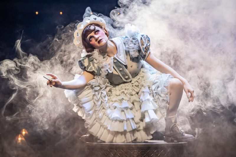 NYC: Cabaret at the Kit Kat Club - Key Points