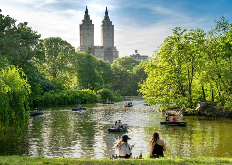 NYC: Central Park Bike Tour & 30+ Top Sights Walking Tour - Key Points