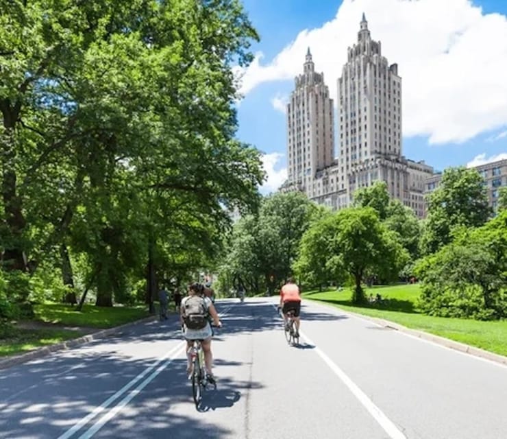 NYC: Central Park Bike Tour & 30+ Top Sights Walking Tour - Experiencing NYCs Landmarks