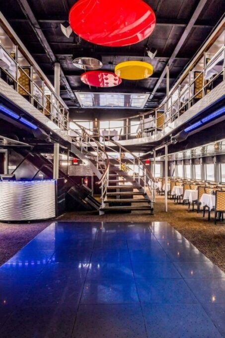 NYC: Christmas Day Buffet Brunch or Dinner Harbor Cruise - Frequently Asked Questions