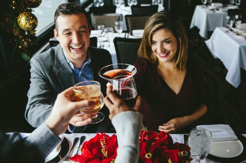 NYC: Christmas Day Gourmet Brunch or Dinner Harbor Cruise - Dining Experience