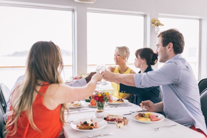 NYC: Christmas Eve Buffet Lunch or Dinner Harbor Cruise - Scenic Views of NYC