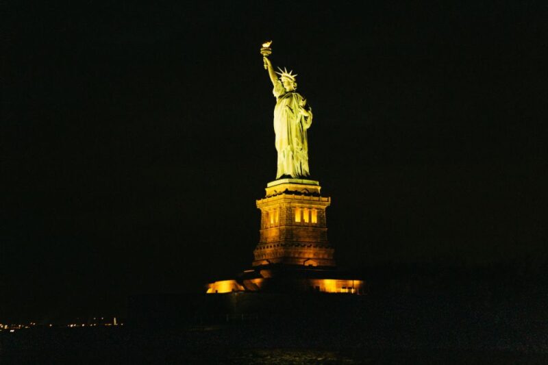 NYC: Circle Line Harbor Lights Cruise Skip-The-Box-Office - Experience Highlights