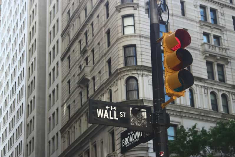 NYC: Empire State Premium Tour and Manhattan Walking Tour - Tour Features