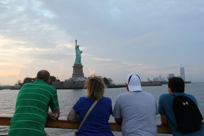 NYC: Evening Jazz Cruise on the Yacht Manhattan - Cancellation Policy
